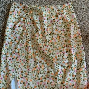 UO Kelly Tulip Wrap Midi Skirt new without tags